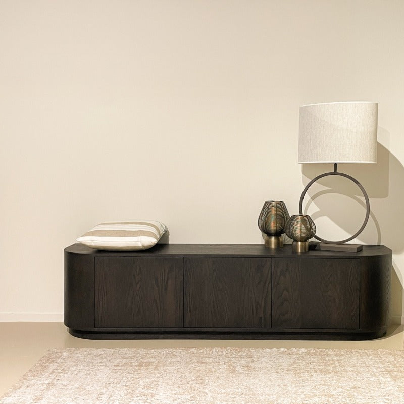 Japandi staand TV-meubel Novu met ronde zijkanten en invallende plint 180cm - zwartbruin espresso Houtenmeubelshop