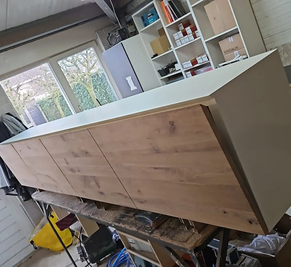 OUTLET -  TV-meubel staand MDF wit met eiken deurtjes uit 2 delen 300cm uit 2 delen van 150cm