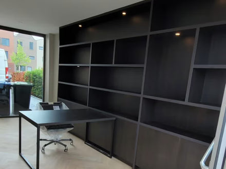 Kast met bureau