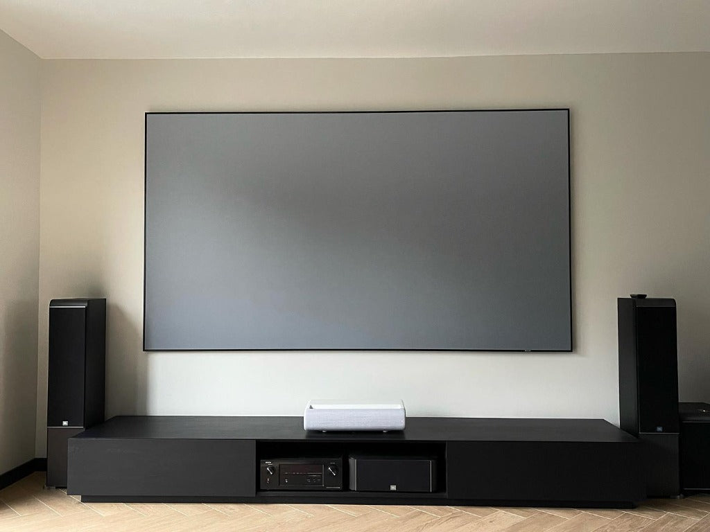 TV-meubel staand zwart eiken met invallende plint en klepdeurtjes