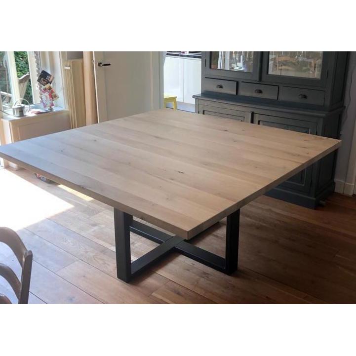 Vierkante tafel eiken met dubbele U-poot - Houtenmeubelshop