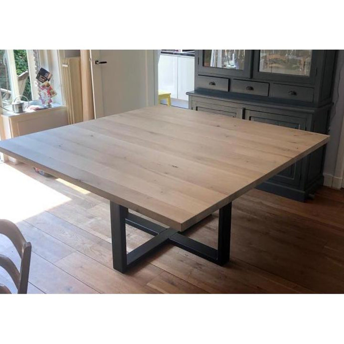 Vierkante tafel eiken met dubbele U-poot - Houtenmeubelshop