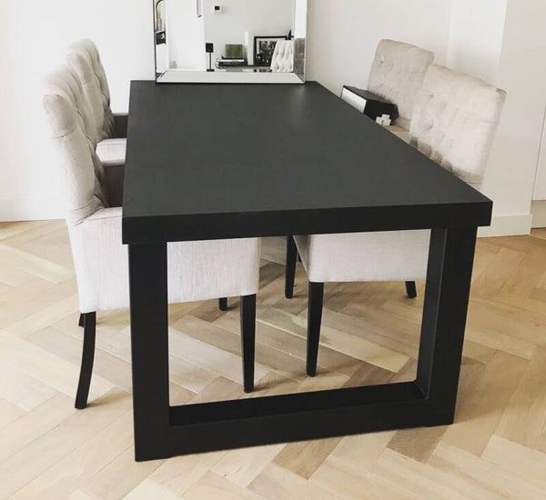 Industriële eiken eettafel zwart rechthoekig